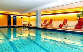 Hotel Meran Hallenbad&Sauna